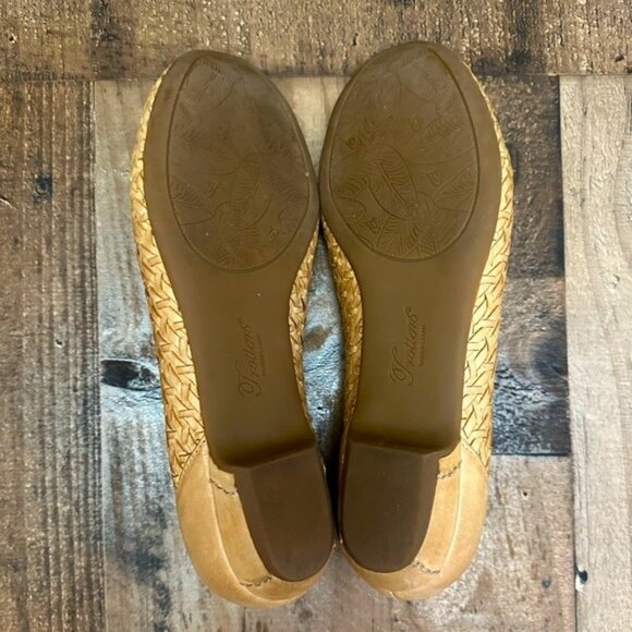 Trotters Womens Tan Woven Leather Ballet Flats Size 7M - Picture 2 of 6